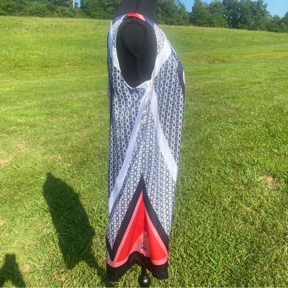 Dana Buchman Sleeveless Mini Dress Size M Geometric Print silky - Picture 3 of 7